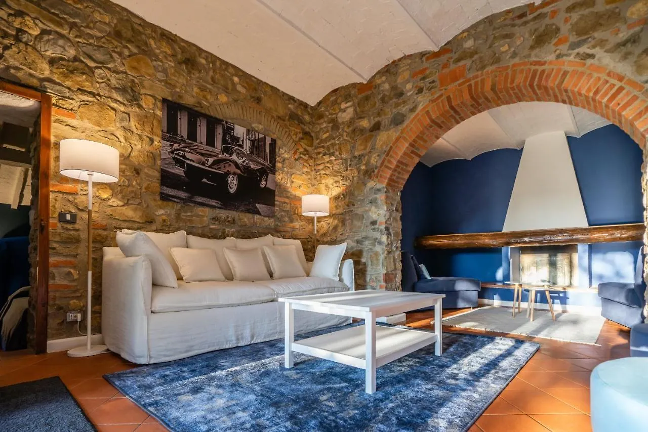 Villa Assolata Bucine 0*,  Italy