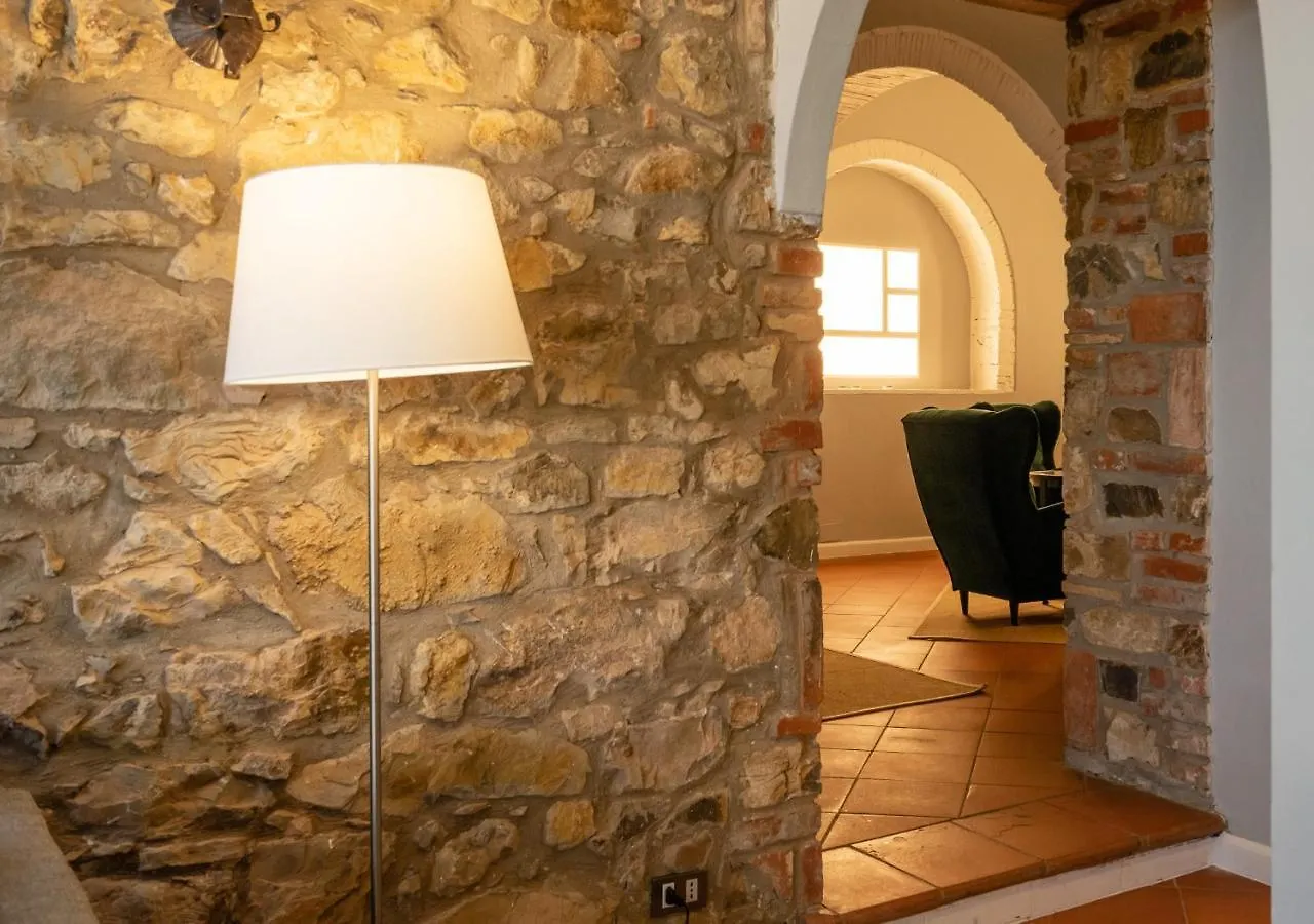 Villa Assolata Bucine 0*,  Italy