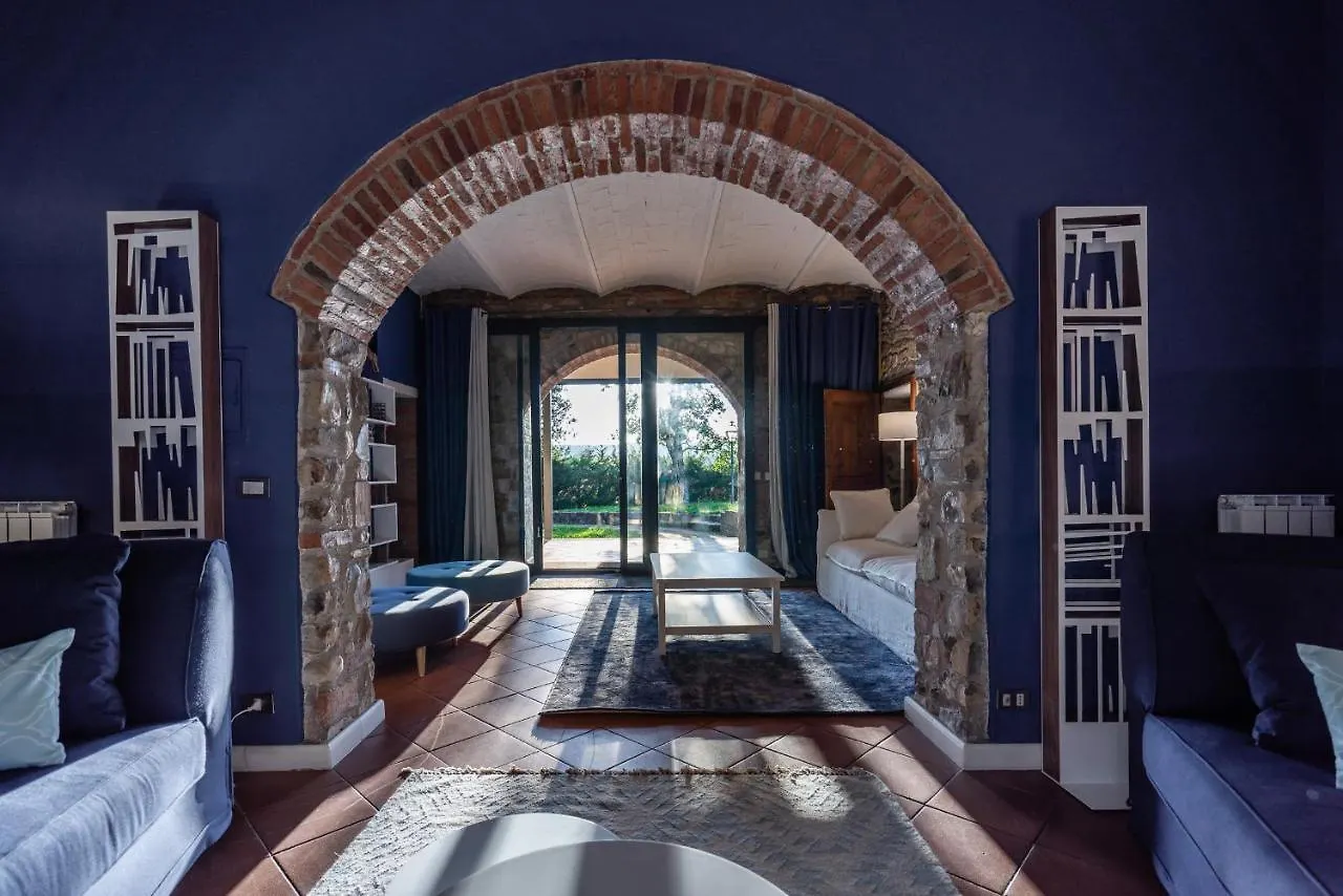 Villa Assolata Bucine 0*,
