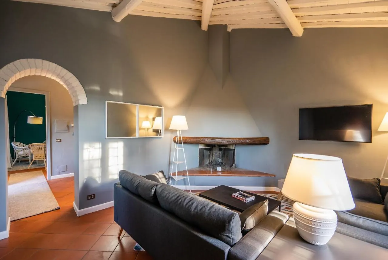 Villa Assolata Bucine 0*,
